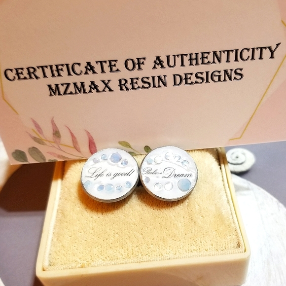 MzMax Resin Designs Life Is Good Believe Dream Stud Earrings - Picture 7 of 8